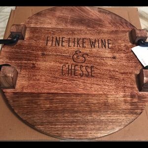 Close to home round tray By Thirty-One